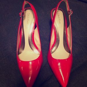 Red pumps
